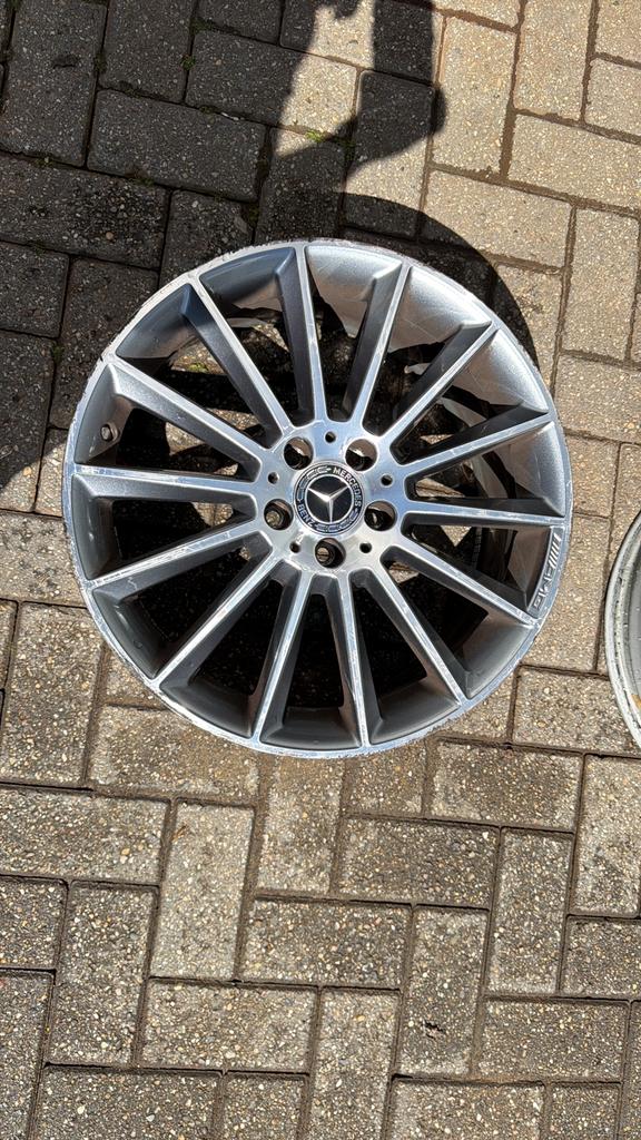 2 Orgineel Mercedes AMG CLA/A klasse Velg 19 inch - Gebruikt, Auto-onderdelen, Banden en Velgen, Gebruikt, Velg(en), 235 mm, Personenwagen