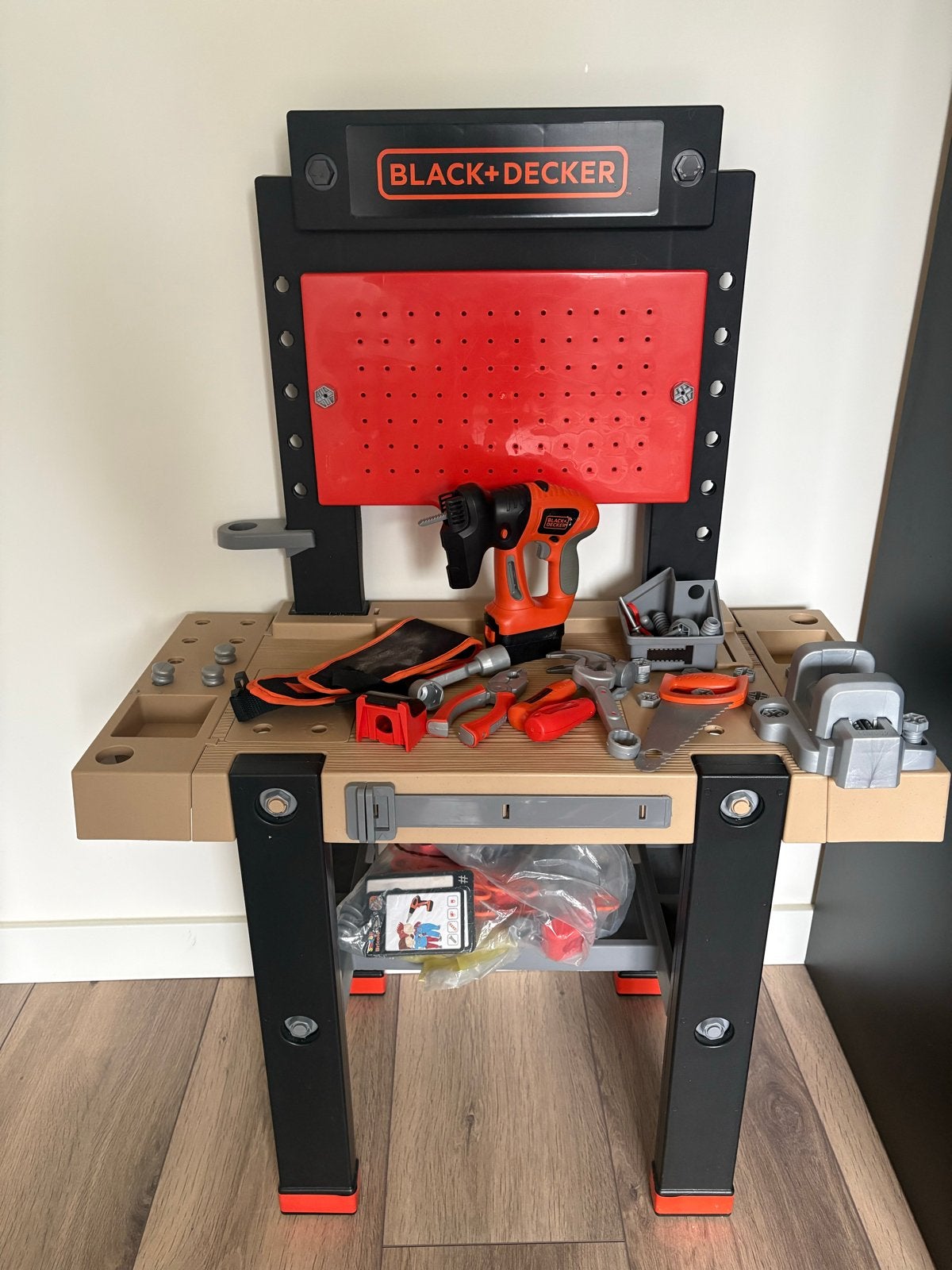 Black en Decker Kinder Werkbank met Gereedschap, Ophalen, Gebruikt, Jongen of Meisje