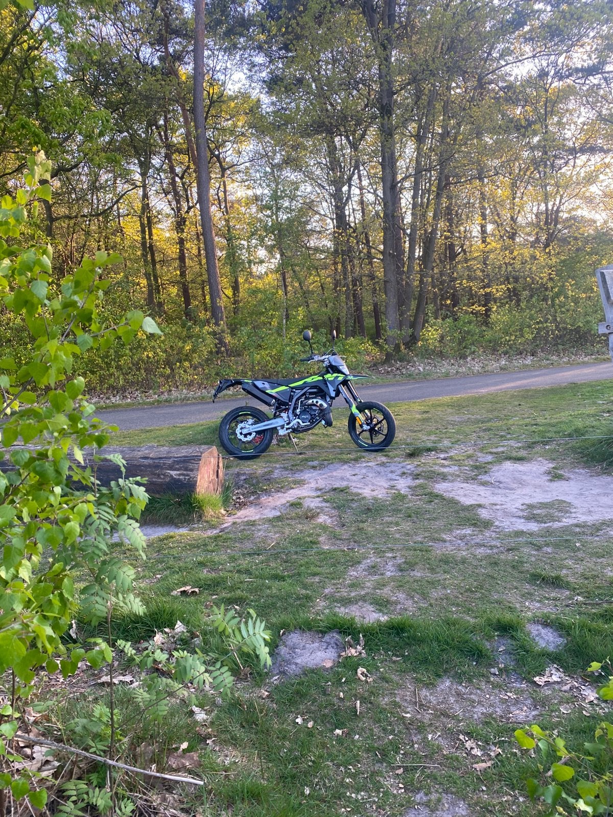 Gloednieuwe 50cc fantic helemaal orgineel, Ophalen, 6 versnellingen, Maximaal 45 km/u, Nieuw