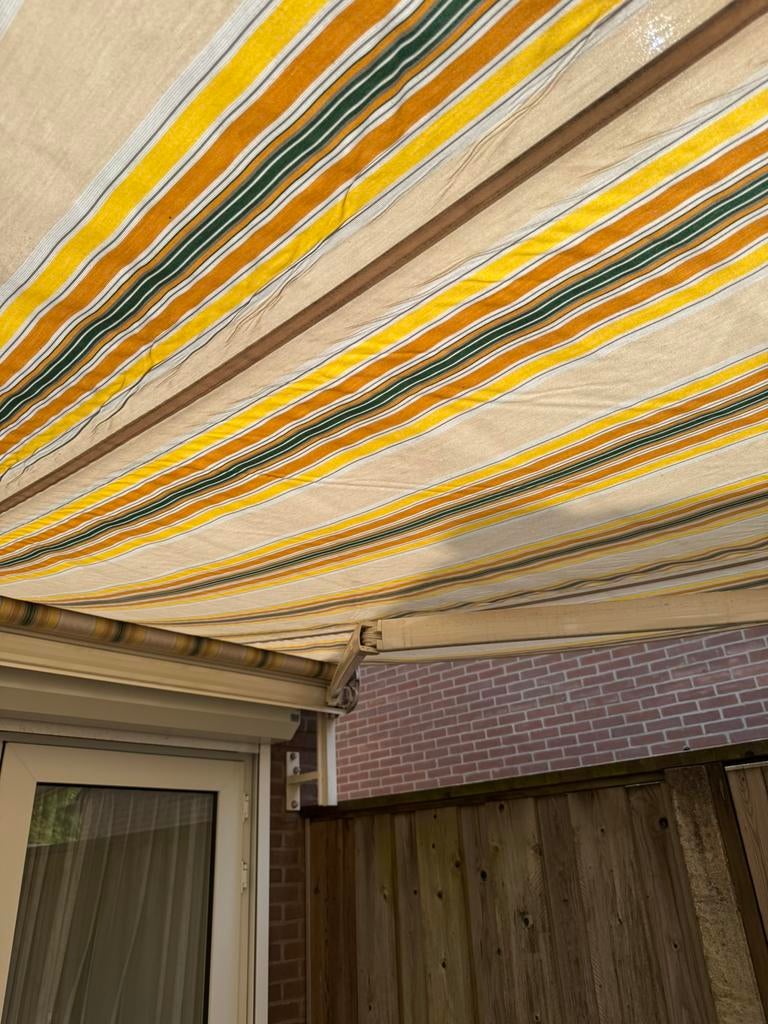 Zonnescherm breedte 6 meter uitval tot 3 meter, Tuin en Terras, Zonneschermen, Ophalen, 450 cm of meer, Elektrisch, Zo goed als nieuw