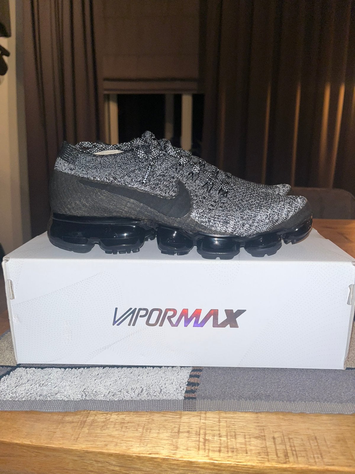WMNS Nike Air Vapormax Flyknit Oreo 2.0. Maat 40,5., Ophalen of Verzenden, Nieuw, Bruin, Sneakers of Gympen