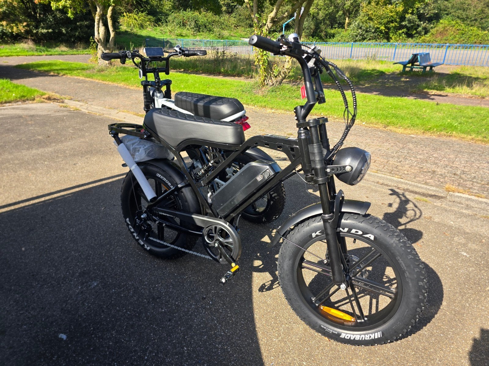 Fatbike V20 Pro Achterzitje Alarm Stepjes NFC Aktie Prijs, Fietsen en Brommers, Overige merken, -, -, Nieuw