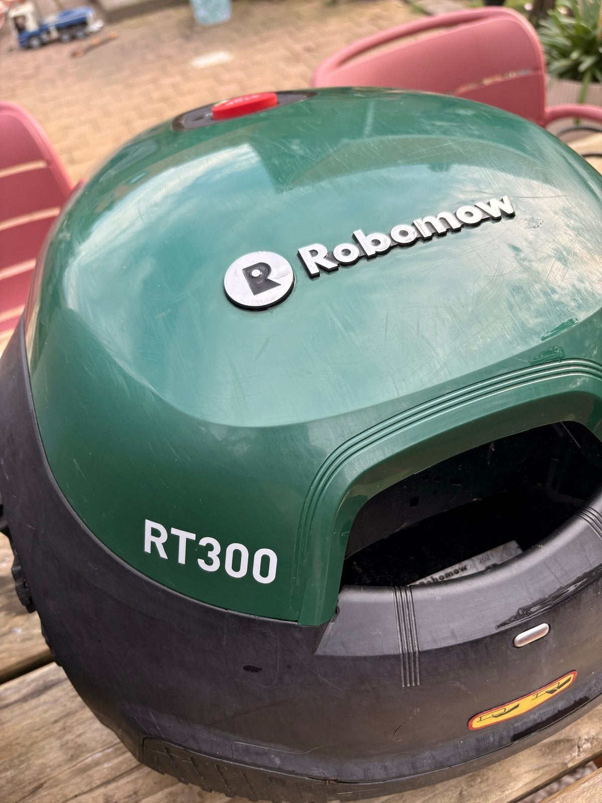 Robomow RT300 robotmaaier met overkapping en toebehoren, Ophalen, Gebruikt, 20 tot 25 cm, Bestuurbaar via app