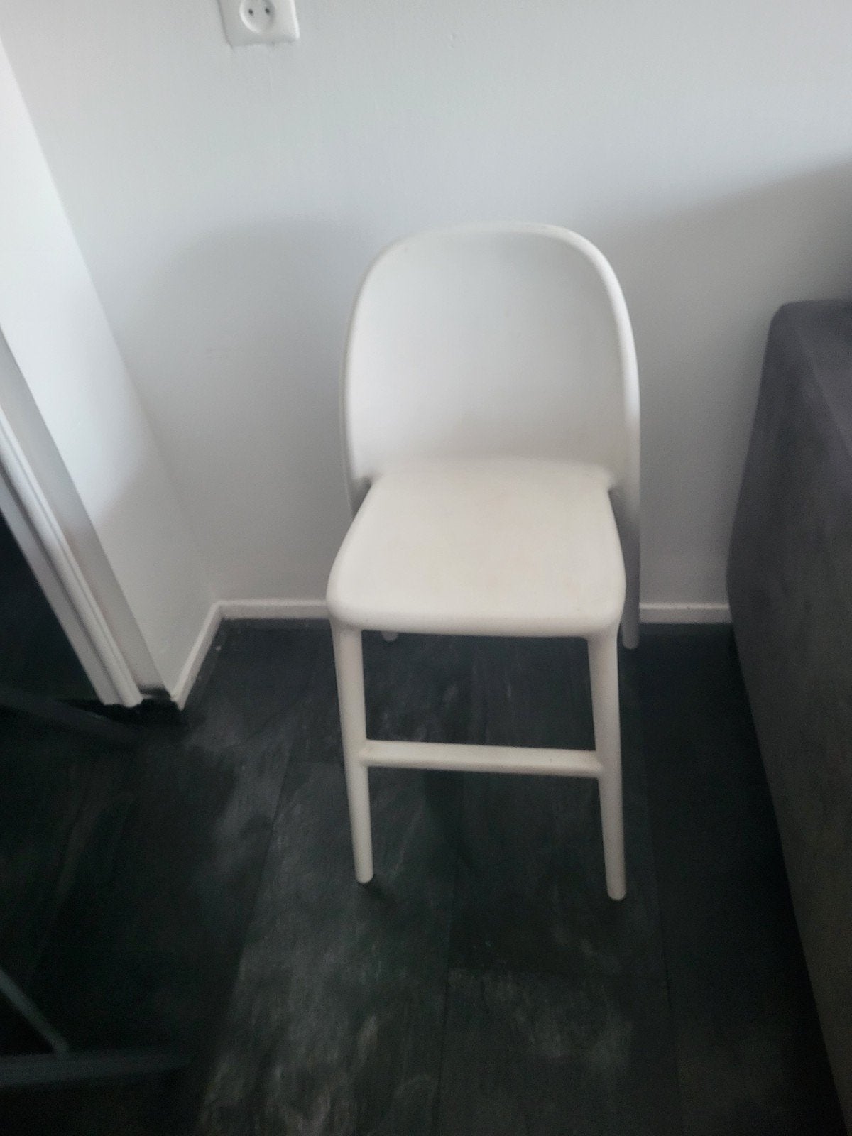 Witte barkruk - Zo goed als nieuw, Ophalen, Modern minimalistisch, Kunststof, Wit