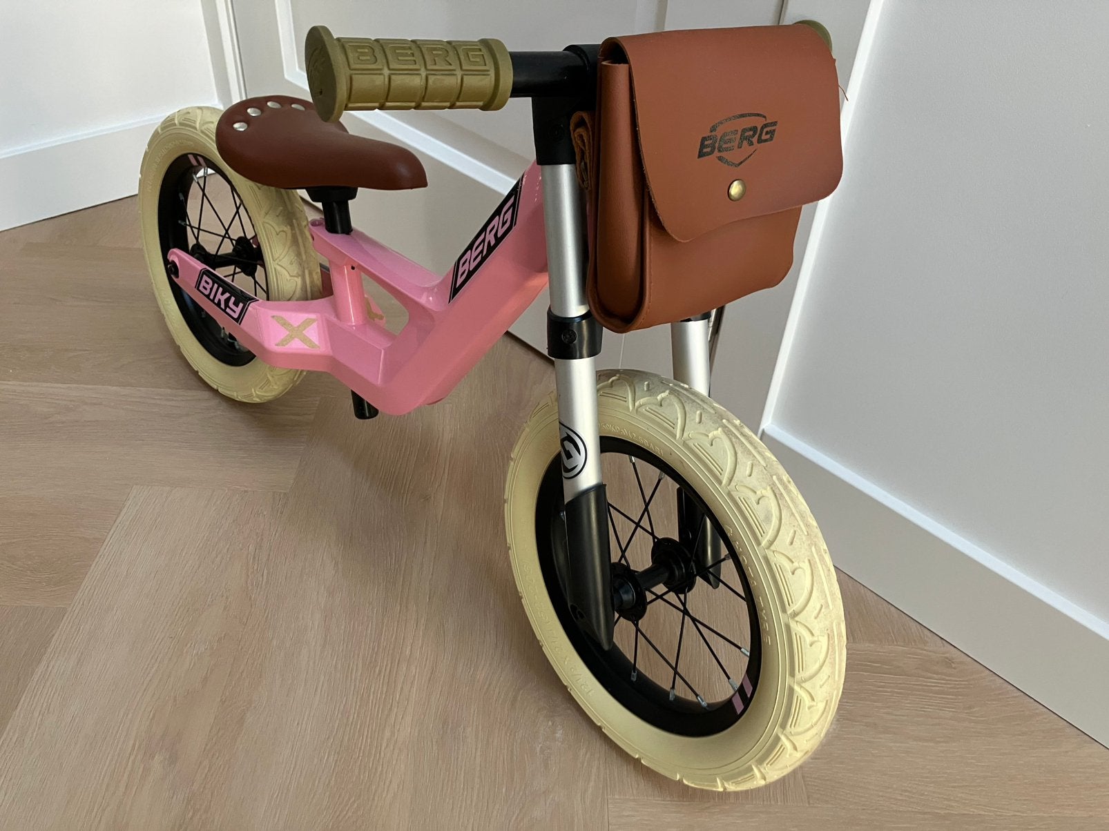 BERG Biky Retro Pink loopfiets, Ophalen, Zo goed als nieuw, Minder dan 16 inch