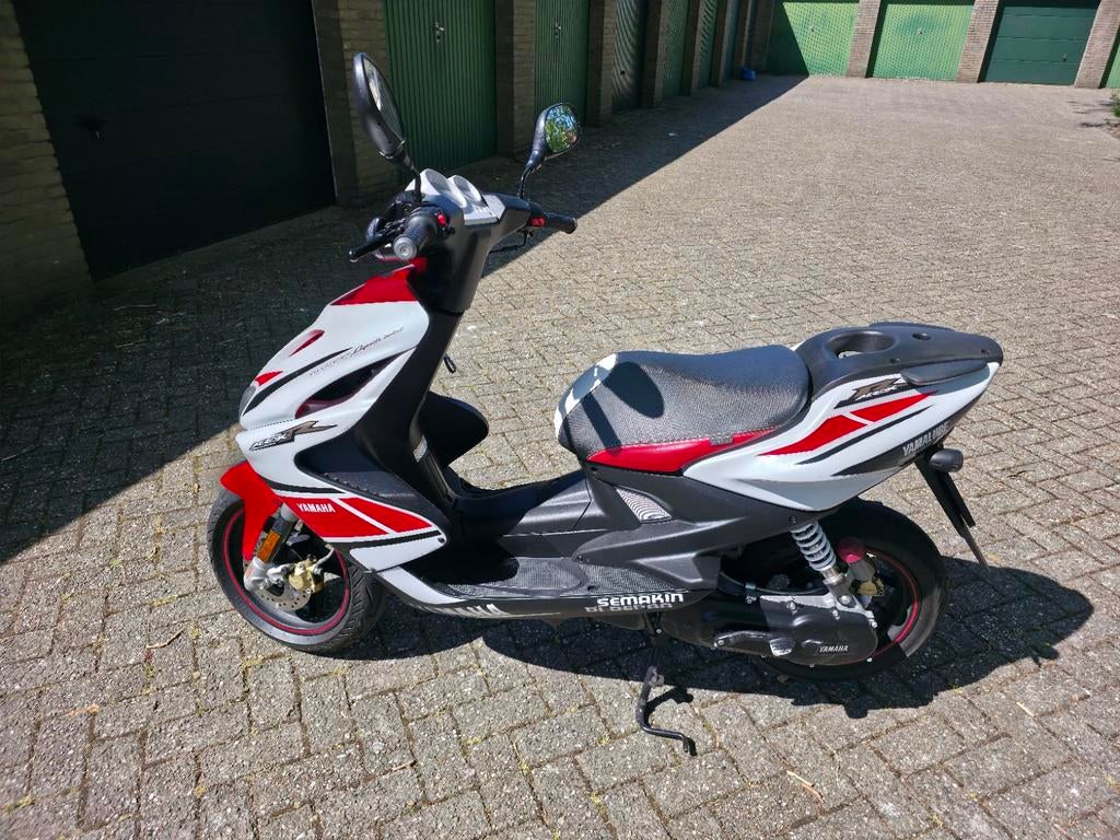 Yamaha Aerox Scooter - Rood/Wit, Fietsen en Brommers, Ophalen of Verzenden, Gebruikt, Overige typen, Yamaha