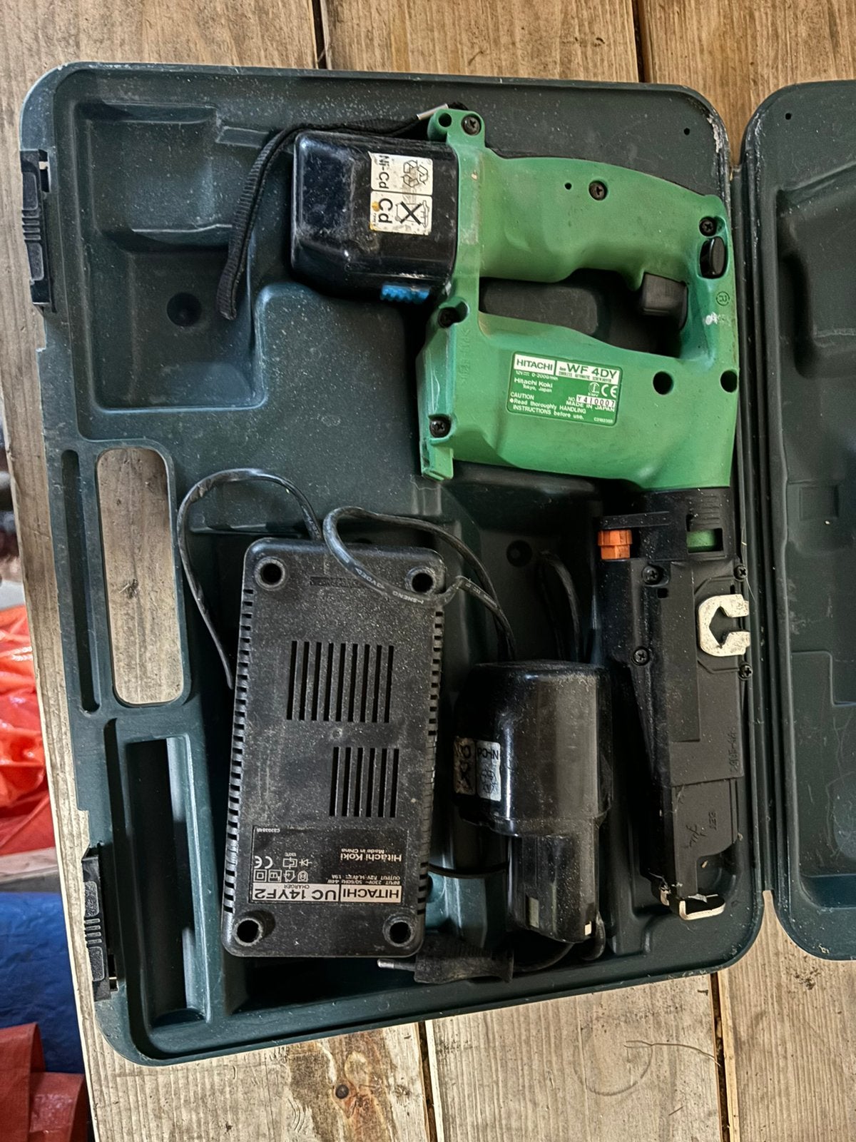 Hitachi WF 4DY gipsschroefmachine, Ophalen of Verzenden, Gebruikt, Boor- en/of Breekhamer