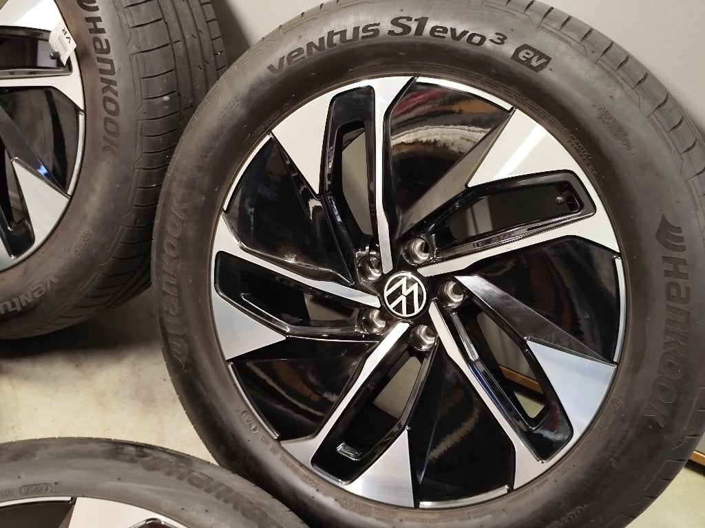 Originele VW ID.4 ID.5 Hamar 19 inch velgen met zomerbanden, Banden en Velgen, Nieuw, 235 mm, Zomerbanden