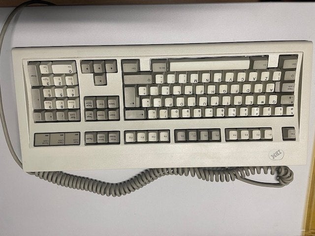 Foto 2 van IBM PS/2 Vintage Toetsenbord Model M (1990)