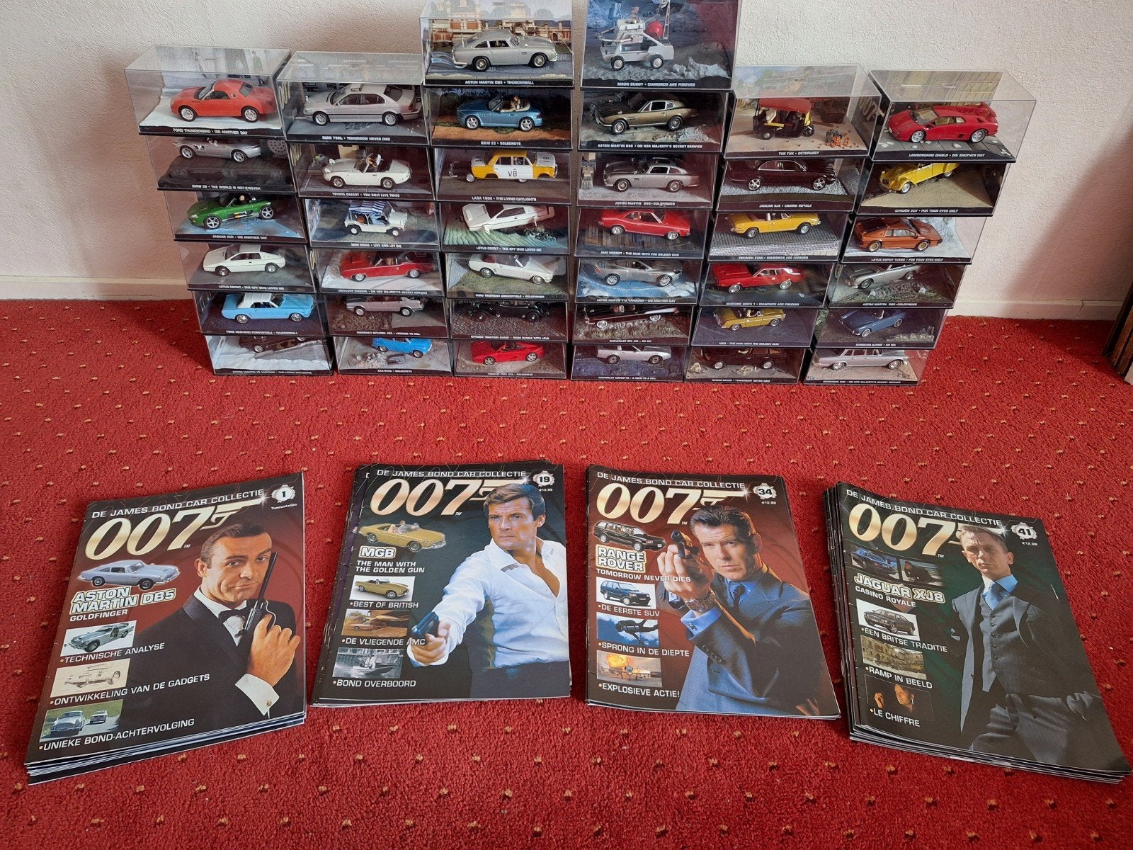 James Bond Car Collection schaal 1:43 modelauto's, Hobby en Vrije tijd, Modelauto's | 1:43, Ophalen, Auto, Overige merken