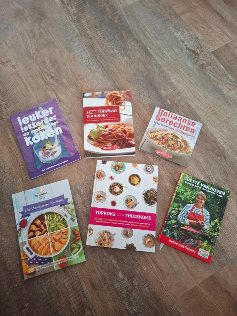 Kookboeken pakket – o.a. Italiaanse recepten, Yvette van Bov, Ophalen of Verzenden, Zo goed als nieuw, Italië