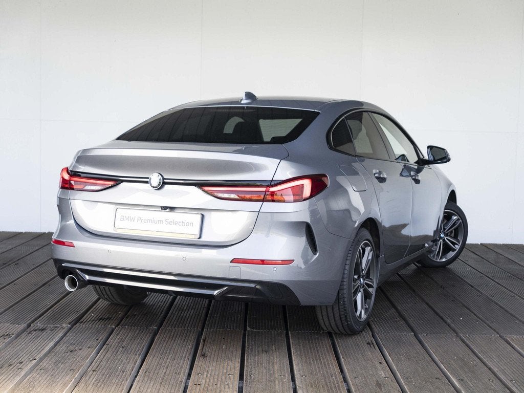 BMW 2 Serie Gran Coupe 218i | Handgeschakeld ! | LED | Navig, Auto's, BMW, Gebruikt, Euro 6, Met garantie (alle), Leder en Stof