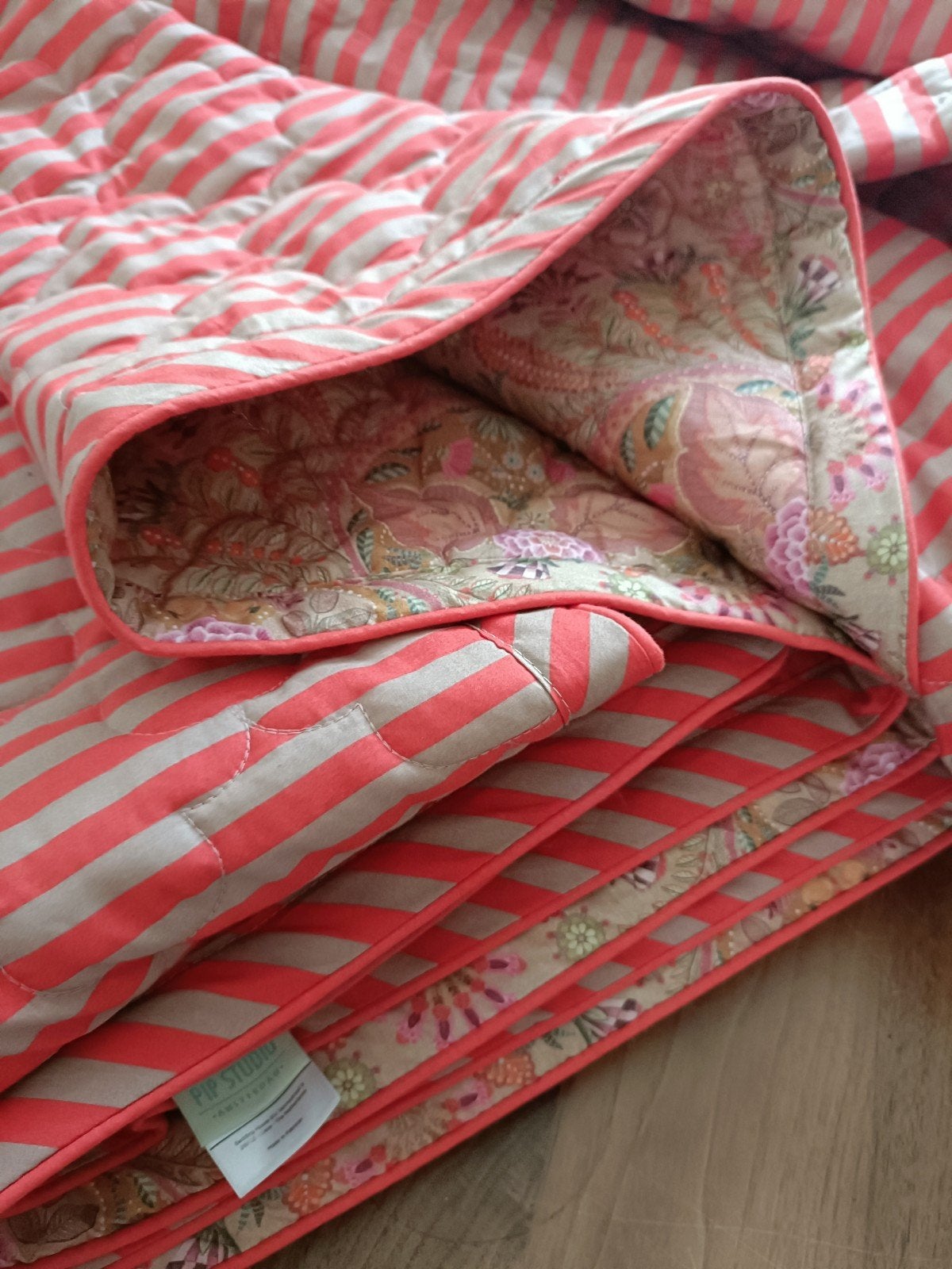 Pip Studio Quilt Alba Khaki 260x220, Ophalen, Zo goed als nieuw, Tweepersoons, Dekbedovertrek