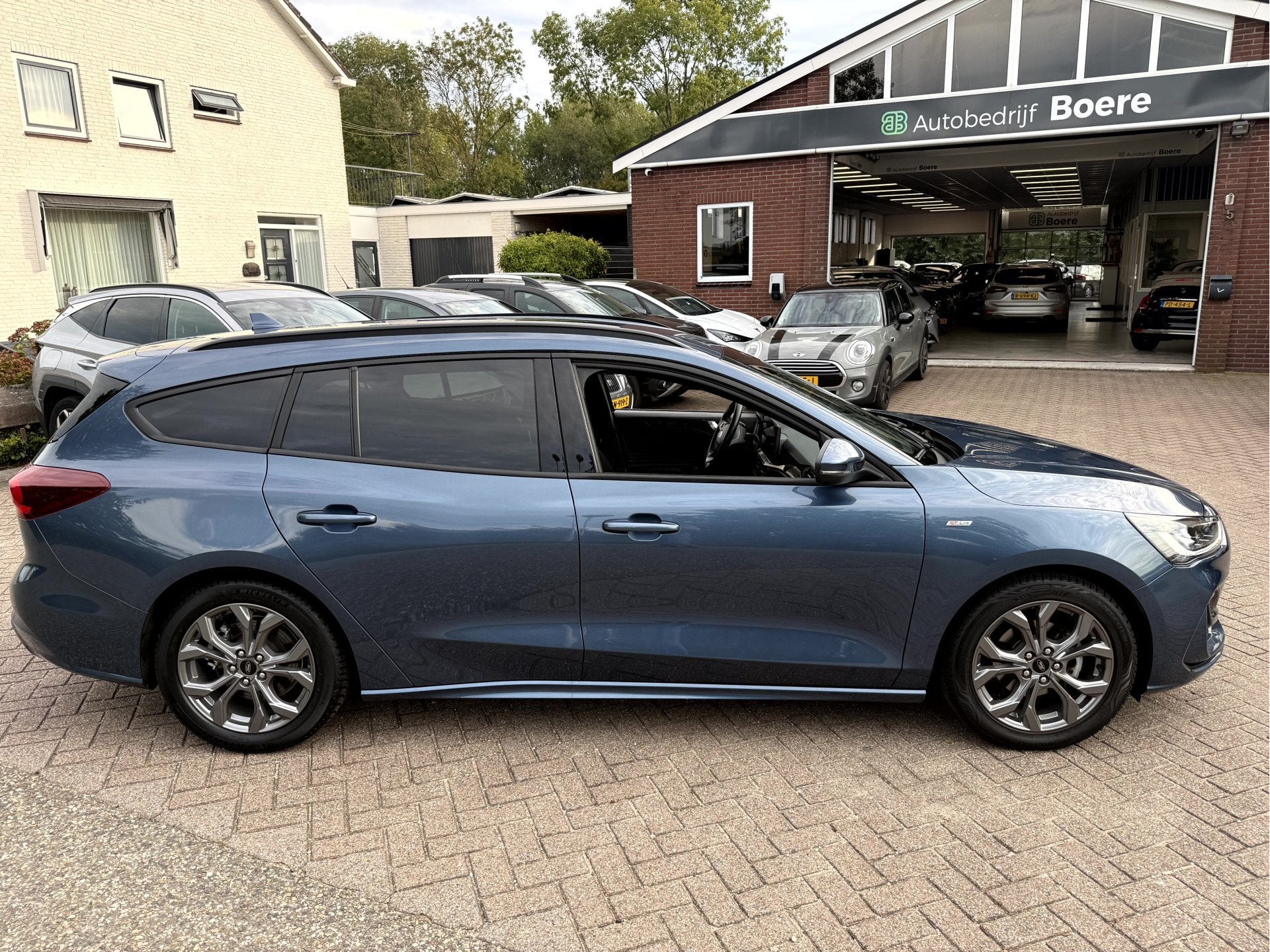 Ford FOCUS Wagon 1.0 EcoBoost Hybrid ST Line Fullmap Navigat, Dealer onderhouden, Stof, Gebruikt, Blauw