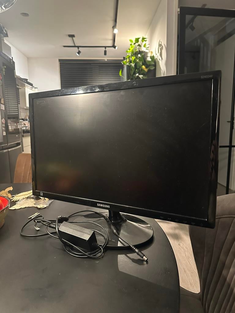 Samsung S24D340H 24 inch Full HD Monitor, Computers en Software, Monitoren, Ophalen, Full HD, 60 Hz of minder, Gebruikt