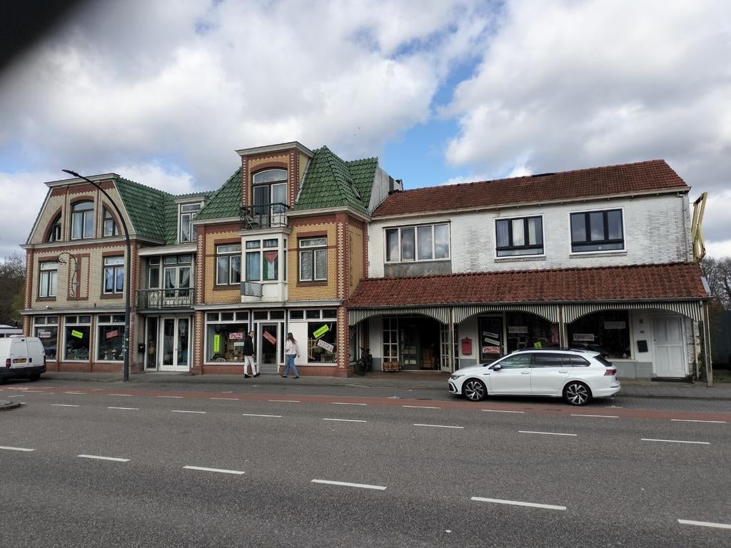 Leegverkoop Sofa Antiek en ouderwets goed, Ophalen