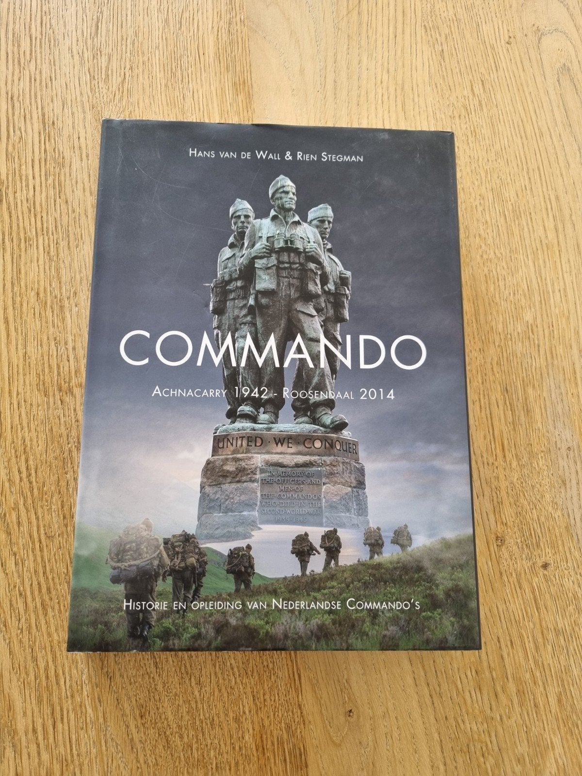 Commando: Historie en Opleiding Nederlandse Commando's, Boeken, Ophalen of Verzenden