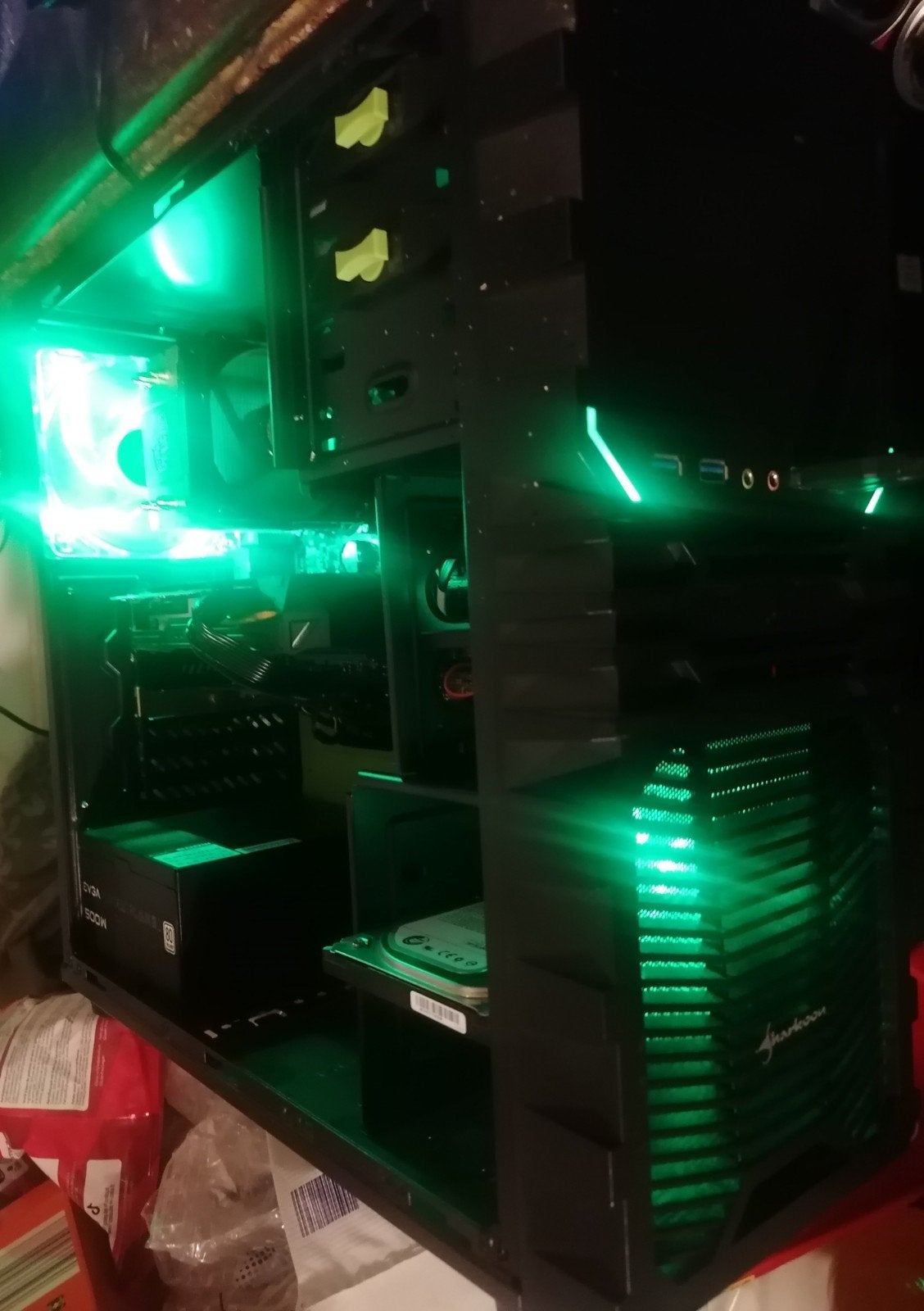 lichte game pc.  60€ vandaag ophalen, Computers en Software, Desktop Pc's, Ophalen, 3 tot 4 Ghz, SSD