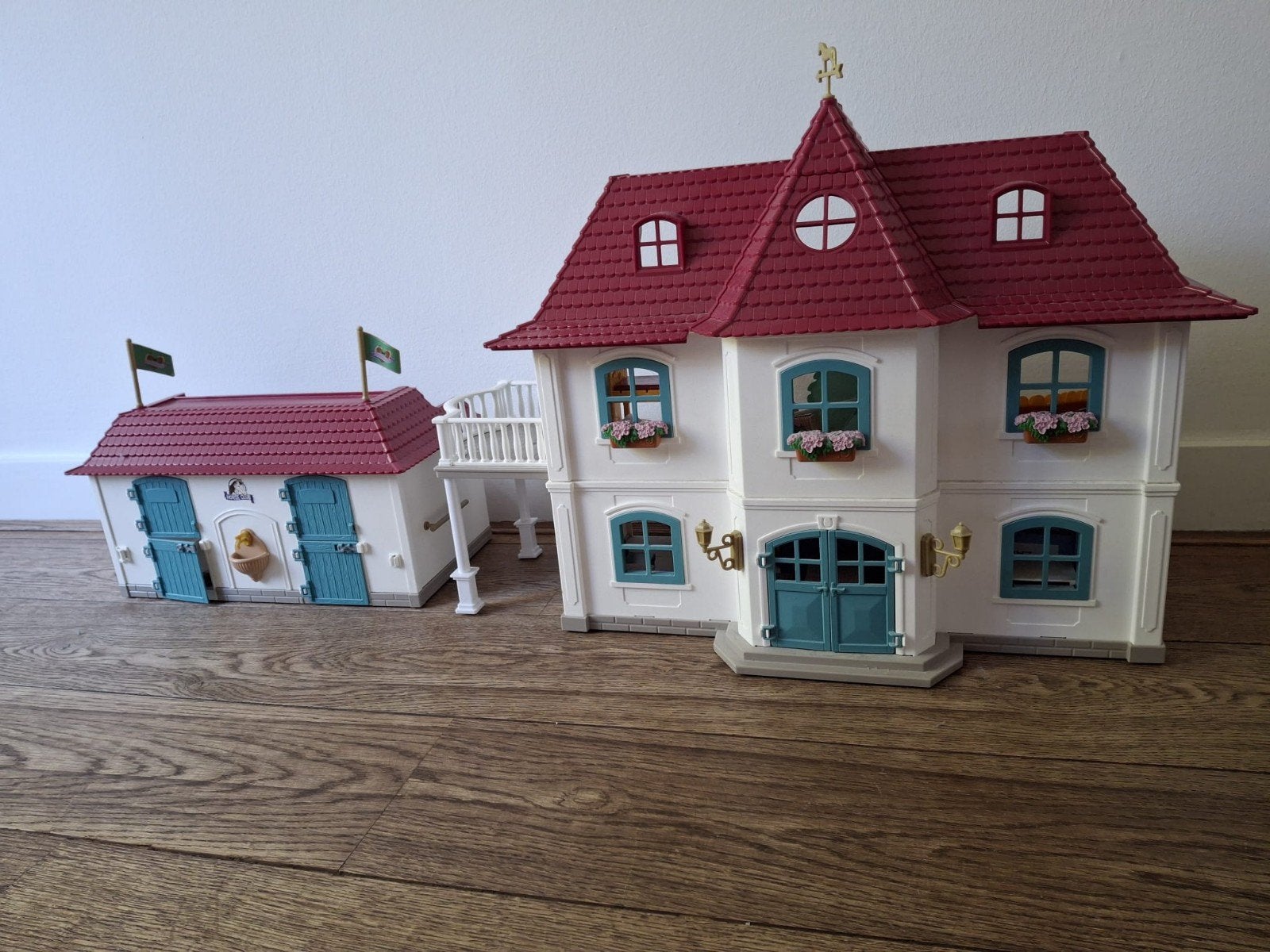 Schleich Lakeside Horse Club huis met paard en stal, Ophalen, Gebruikt, Poppenhuis
