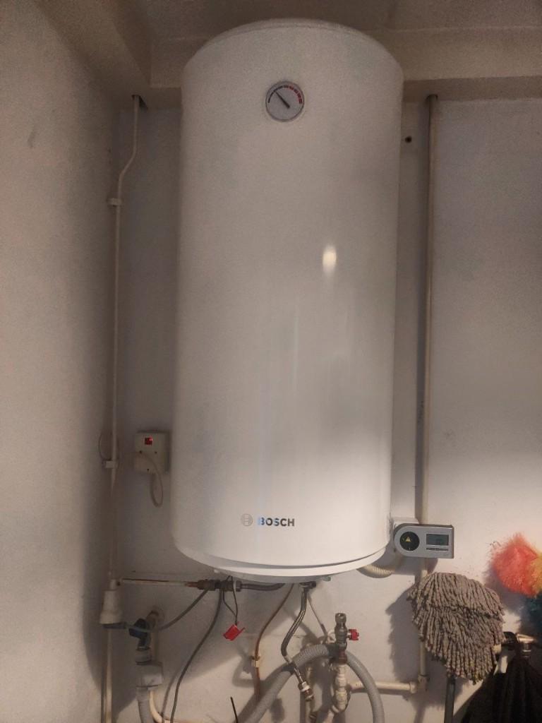100 liter Bosch Elektrische Boiler (4 jaar oud) (defect), Doe-het-zelf en Verbouw, Geisers en Boilers, Ophalen, Gebruikt, 100 liter of meer