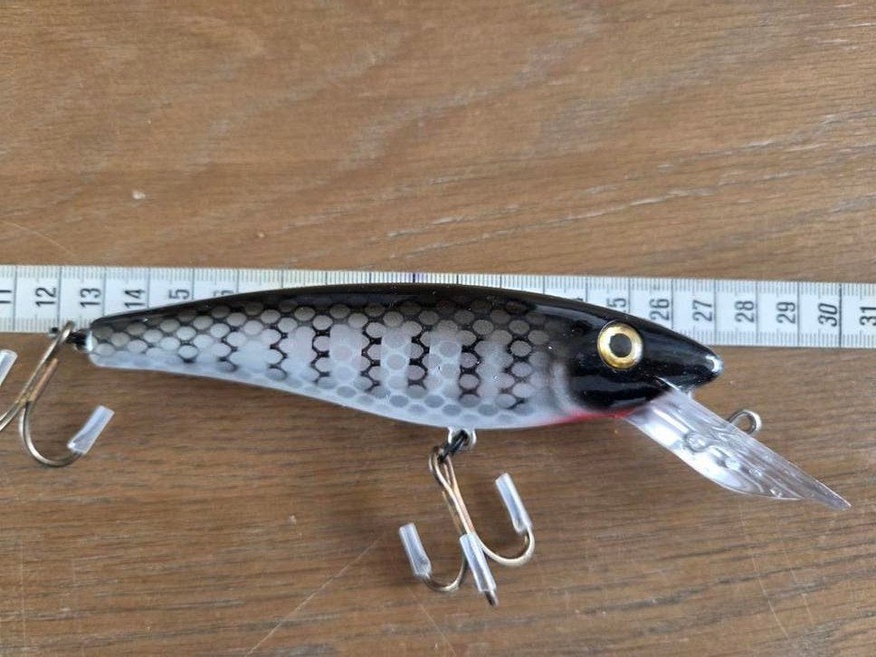 Musky Mania Lil Ernie in de kleur Silver Pikey, Ophalen of Verzenden, Zo goed als nieuw, Overige typen