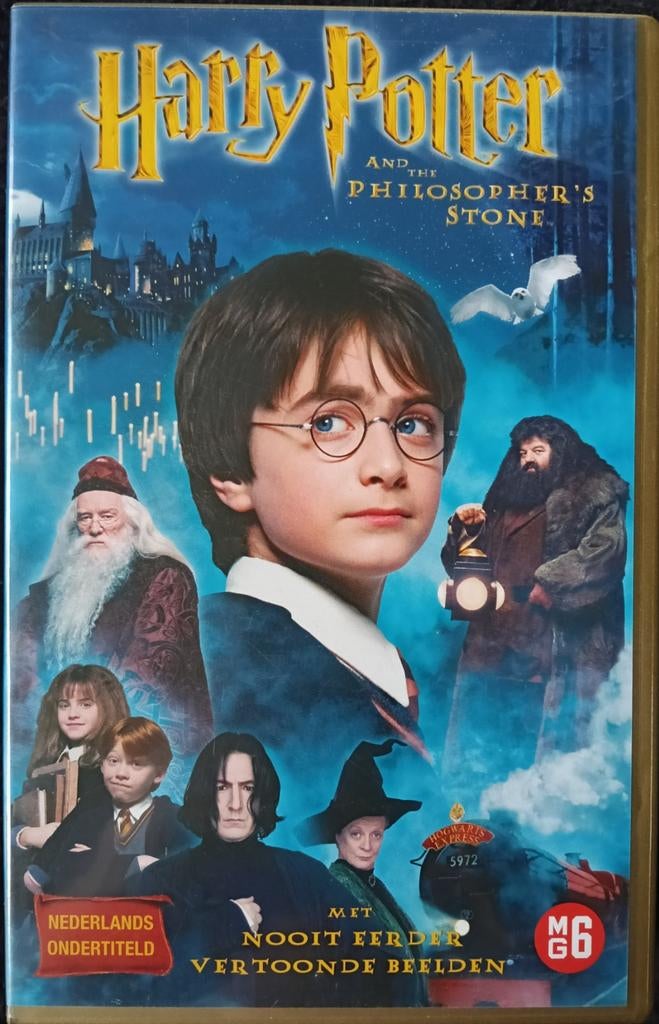 Harry Potter And The Philosopher's Stone vhs, Cd's en Dvd's, VHS | Film, Vanaf 12 jaar, Ophalen of Verzenden, Zo goed als nieuw