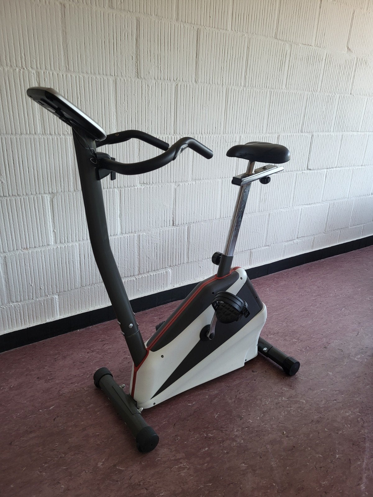 Ergometer/Hometrainer, Sport en Fitness, Fitnessapparatuur, Ophalen, Kunststof, Gebruikt, Benen