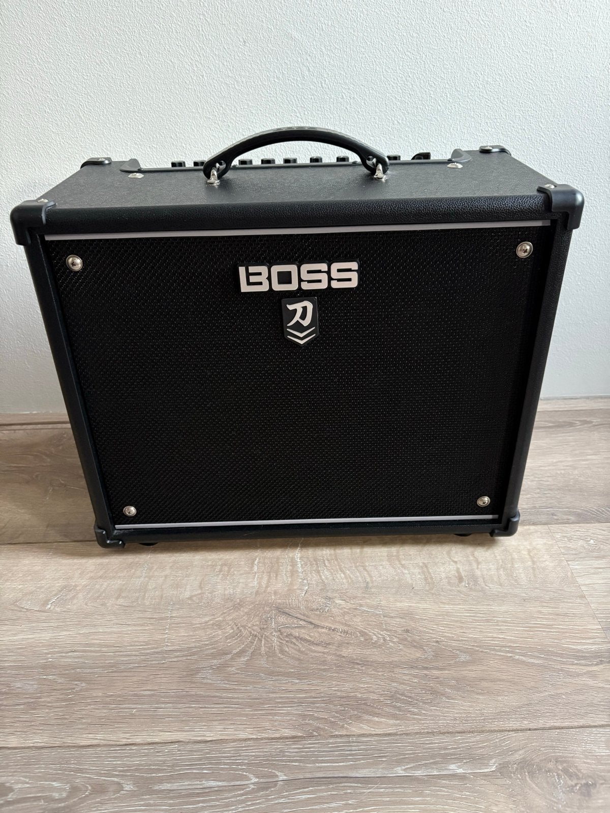 Boss Katana-50 MkII Gitaarversterker -Nieuwstaat, Muziek en Instrumenten, Ophalen, Zo goed als nieuw, Gitaar, 50 tot 100 watt