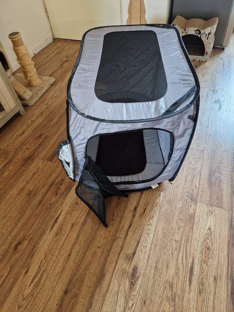Opvouwbare Bench voor kleine honden of voor katten., Dieren en Toebehoren, Nieuw, Ophalen of Verzenden, Enschede3d, Nobleza