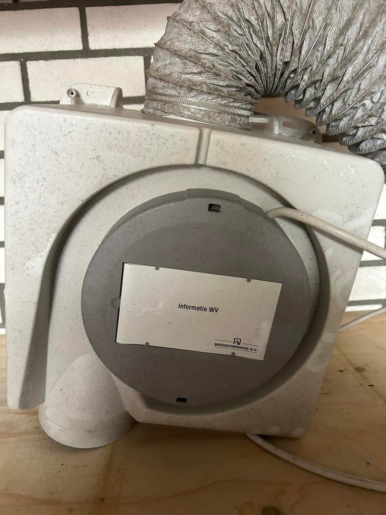 Gebruikte afzuiger/ventilator Bergschoenhoek B.V., Ophalen, Gebruikt, Ventilator en Afzuiger