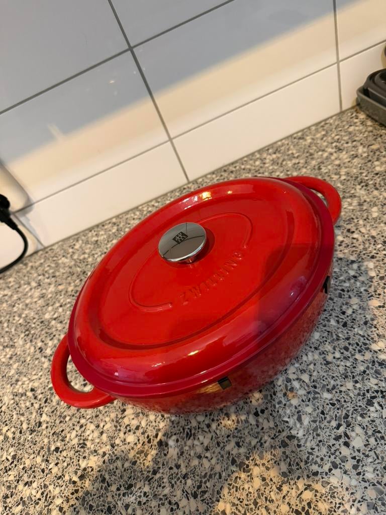 Zwilling pan 29cm ROOD. 100,-, Ophalen, Zo goed als nieuw, Gietijzer