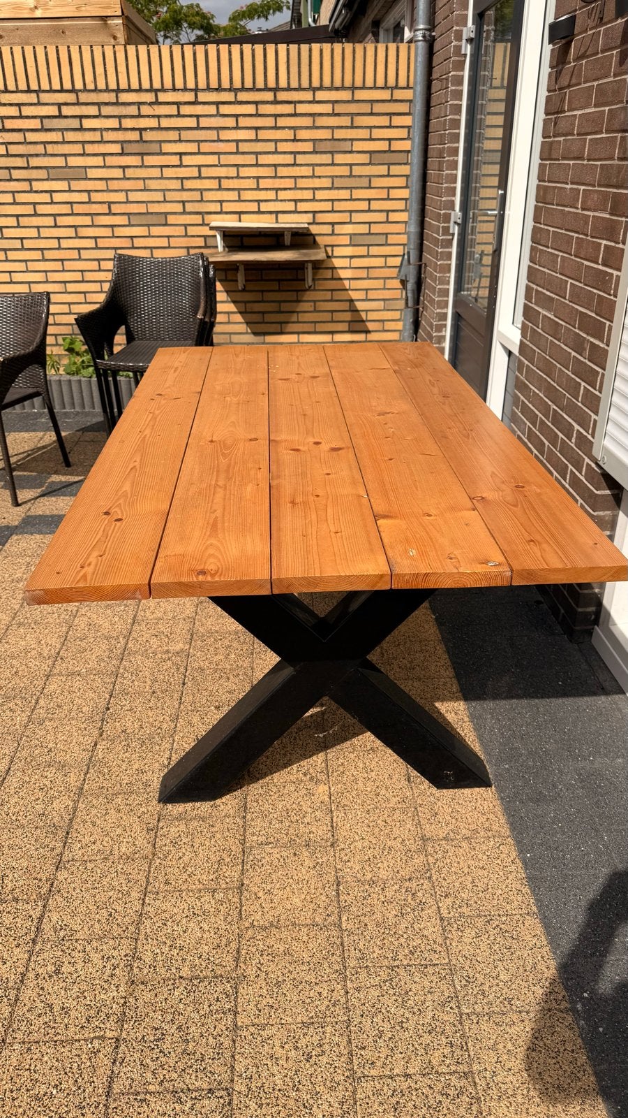 Tuintafel 200 x 100 cm | Stalen X-onderstel, Ophalen, Zo goed als nieuw, Rechthoekig, Hout