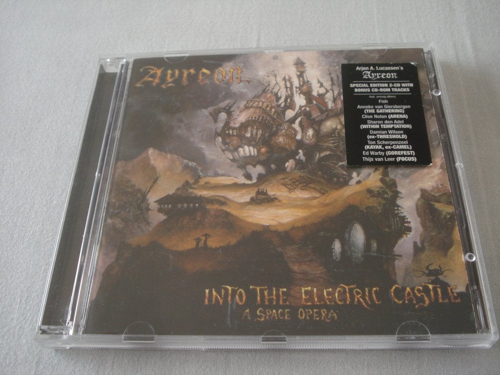 AYREON - INTO THE ELECTRIC CASTLE  special edition   2cd, Cd's en Dvd's, Inclusief boekje, Ophalen of Verzenden, Zo goed als nieuw