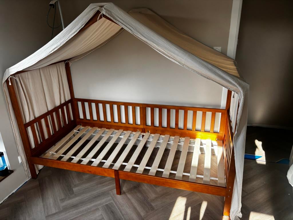 Petit Amelie bed huisje 90x200 gloednieuw en ongebruikt, Ophalen, 85 tot 100 cm, Nieuw, Lattenbodem