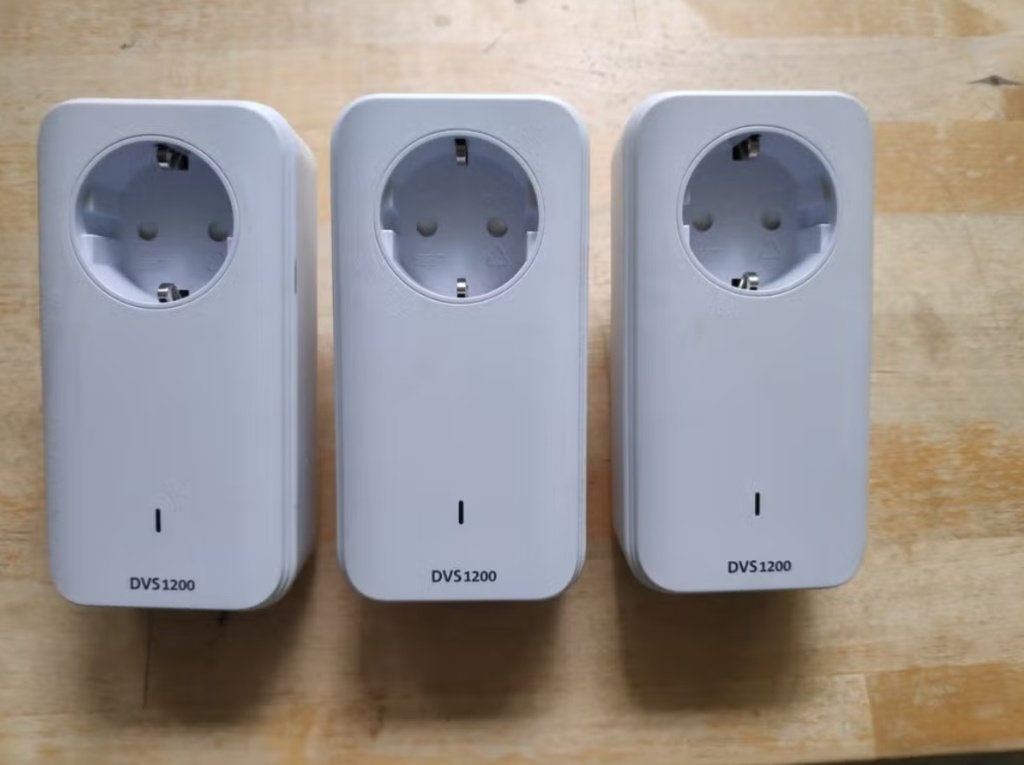 KPN Draadloze Verbindingsset DVS1200 - 3 gekoppelde adapters, Computers en Software, Powerlines, Ophalen of Verzenden, Zo goed als nieuw