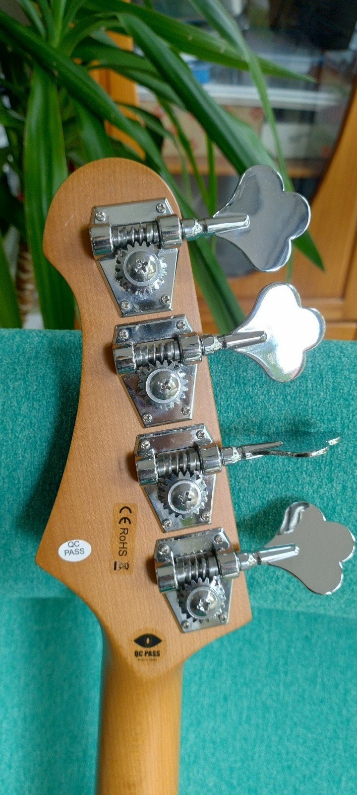 Foto 8 van Flight Jazz Bass - Zo goed als nieuw