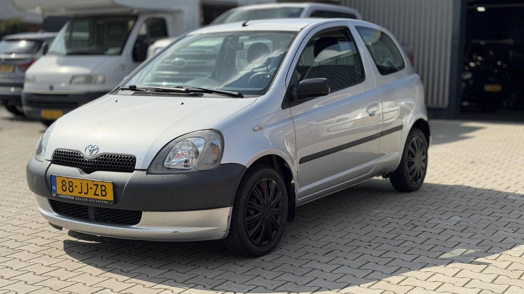 Toyota Yaris 1.0-16V VVT-i YORIN, Voorwielaandrijving, Gebruikt, 4 cilinders, 400 kg