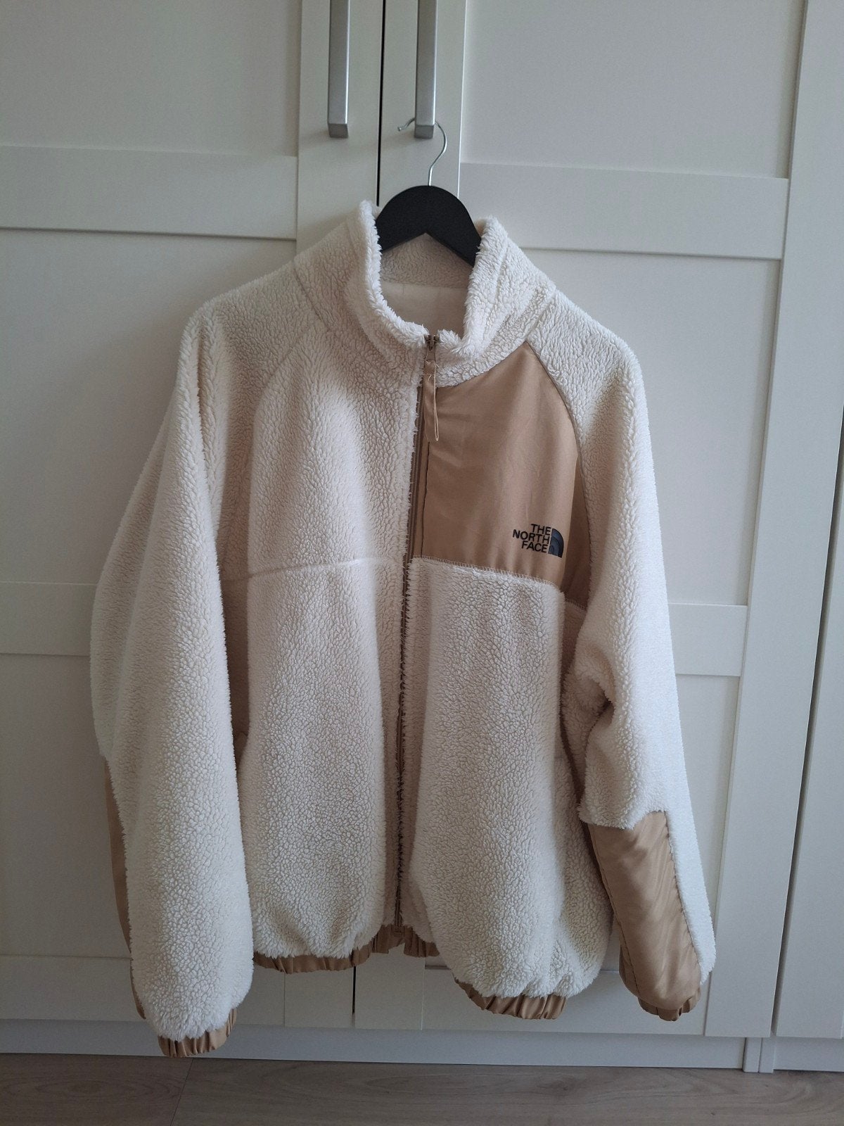 Replica The North Face jack maat XL, Beige, Maat 46/48 (XL) of groter, Ophalen of Verzenden, Zo goed als nieuw