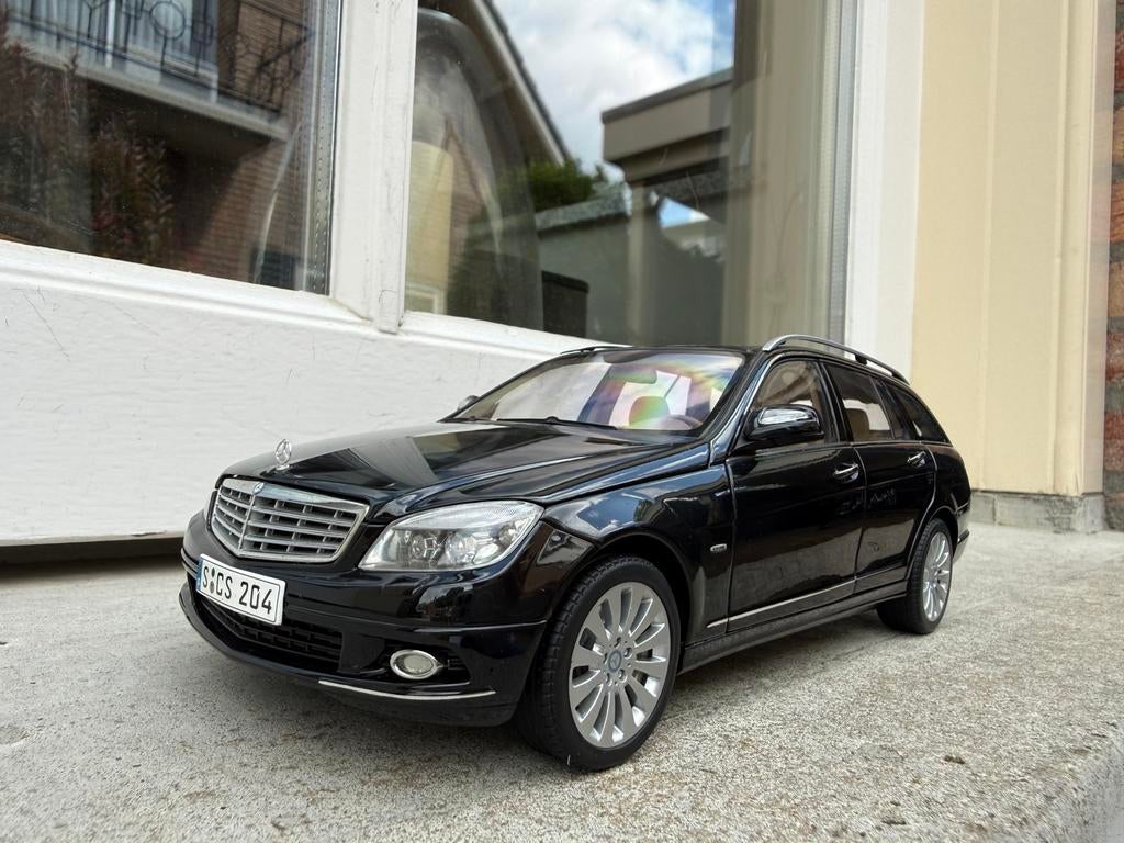 1:18 Mercedes C-Klasse T-Modell Elegance S204 zwart Autoart, Hobby en Vrije tijd, Modelauto's | 1:18, Auto, Autoart, Ophalen of Verzenden