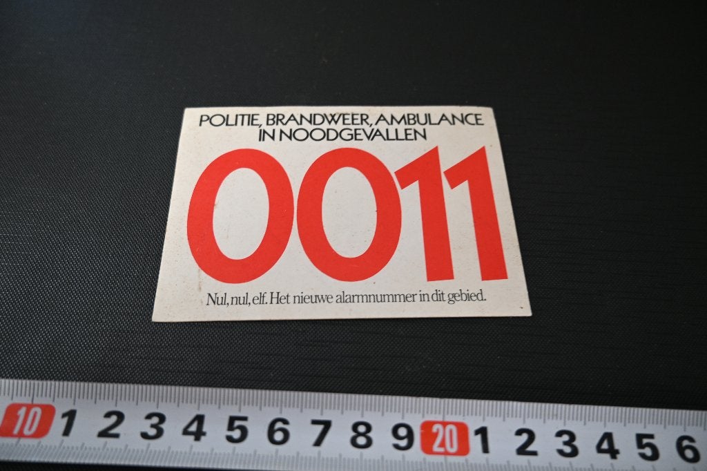 sticker politie brandweer ambulance noodgevallen 0011, Ophalen of Verzenden, Zo goed als nieuw