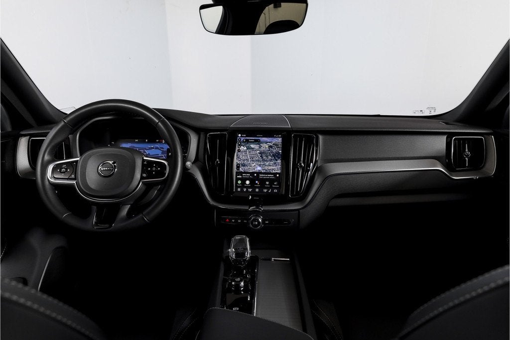 Volvo XC60 2.0 T8 Plug-in hybrid AWD Plus Dark | S/K-Panodak, Auto's, Automaat, Gebruikt, Euro 6, 4 cilinders