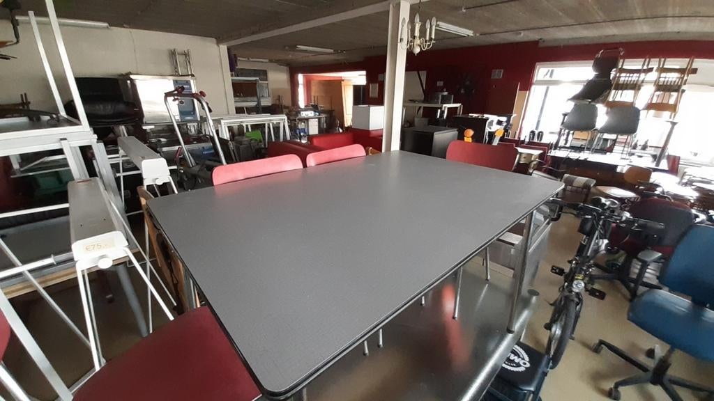 Vintage eettafel met 6 stoelen, Ophalen, Info@tommysmit.nl, Gebruikt, Jaren 60