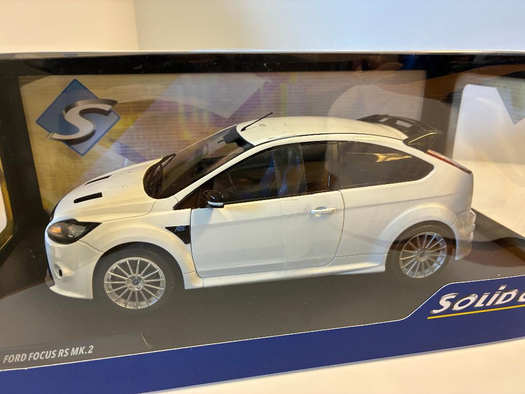 27390: Ford Focus RS MK2 - 2009 - Solido 1:18, Hobby en Vrije tijd, Modelauto's | 1:18, Solido, Auto, Solido, Nieuw