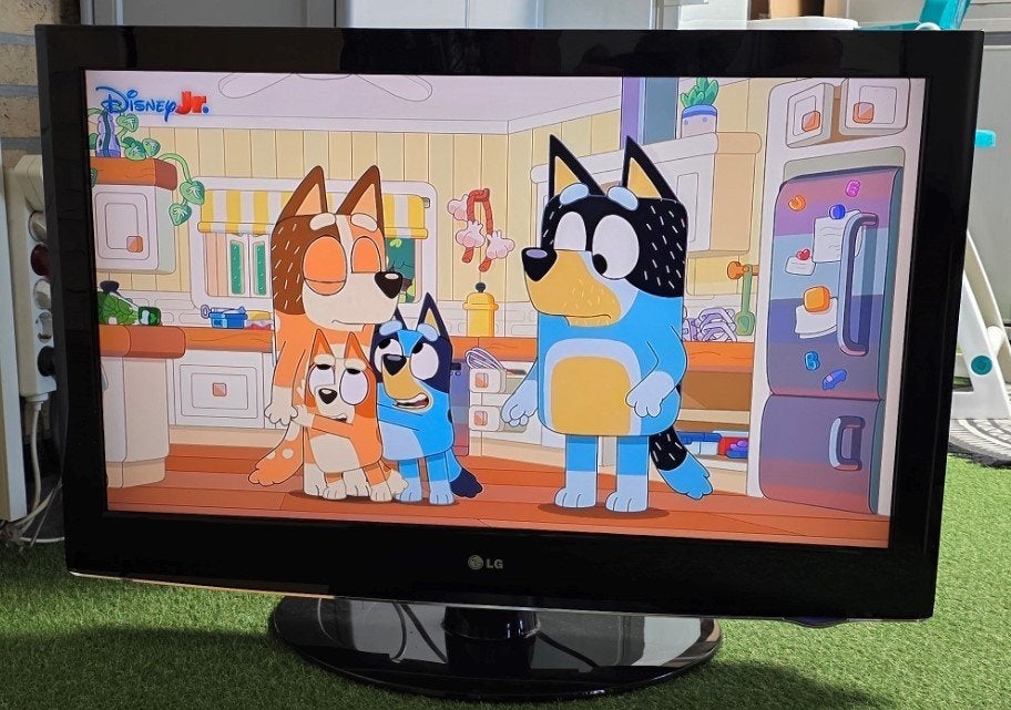 LG TV 37 inch 94cm met HDMI USB aansluiting, Ophalen, Gebruikt