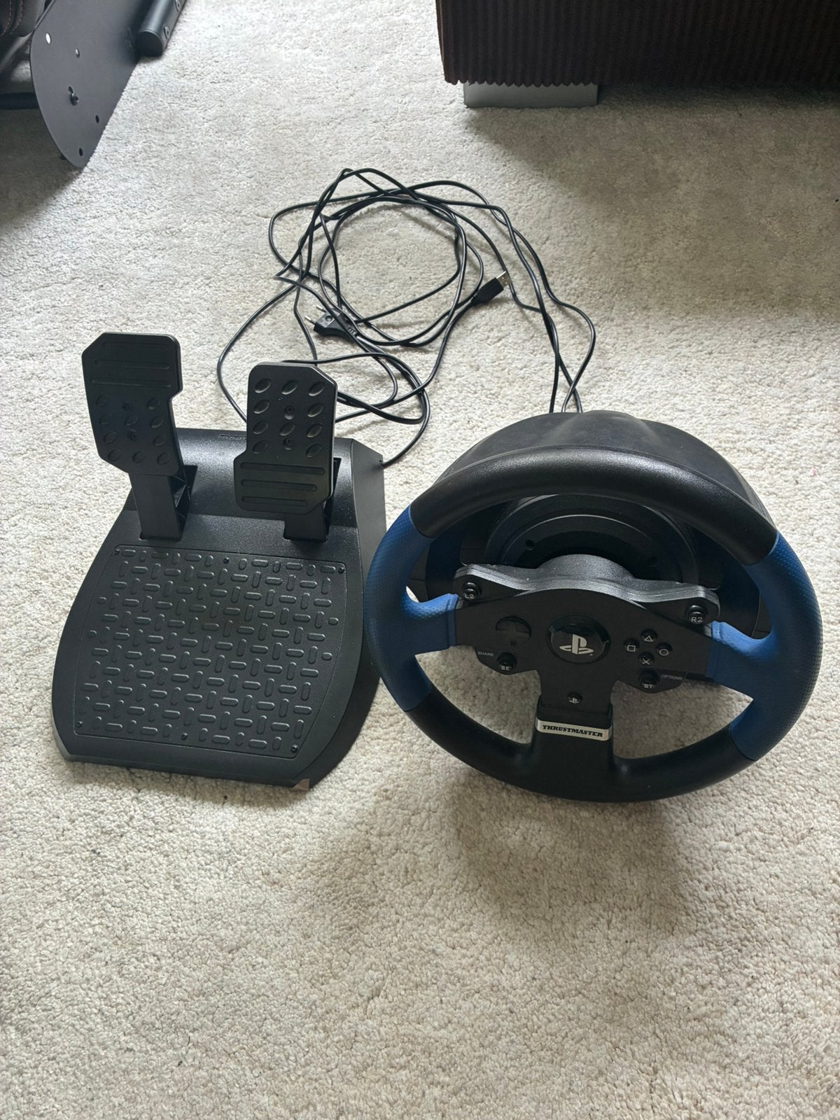 Thrustmaster T150 stuur met pedalen, Spelcomputers en Games, Spelcomputers | Sony PlayStation Consoles | Accessoires, Ophalen