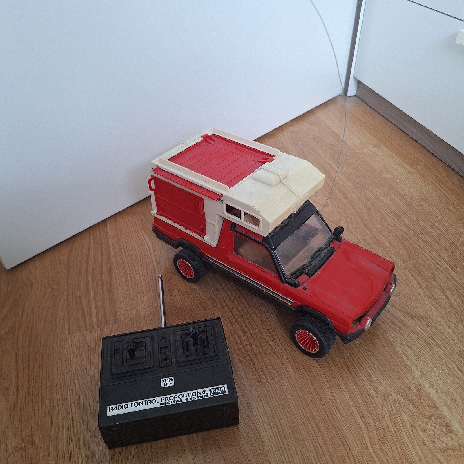 JOUSTRA RC Camper Truck - Vintage Afstandsbestuurbare, Hobby en Vrije tijd, Overige merken, Gebruikt, Groter dan 1:32, Ophalen of Verzenden