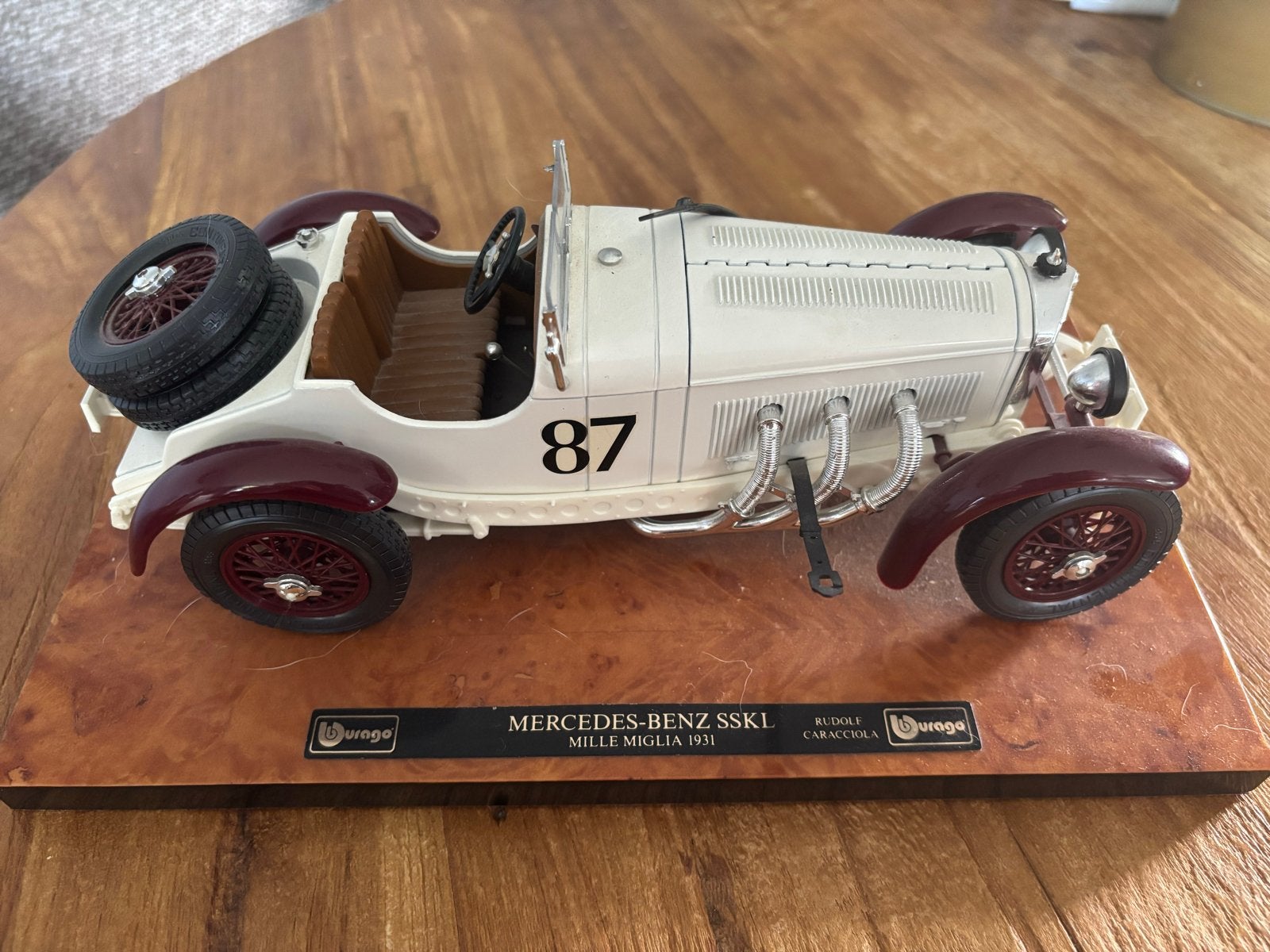 Bburago Mercedes-Benz SSKL Mille Miglia 1931 schaalmodel, Ophalen of Verzenden, Zo goed als nieuw, Auto