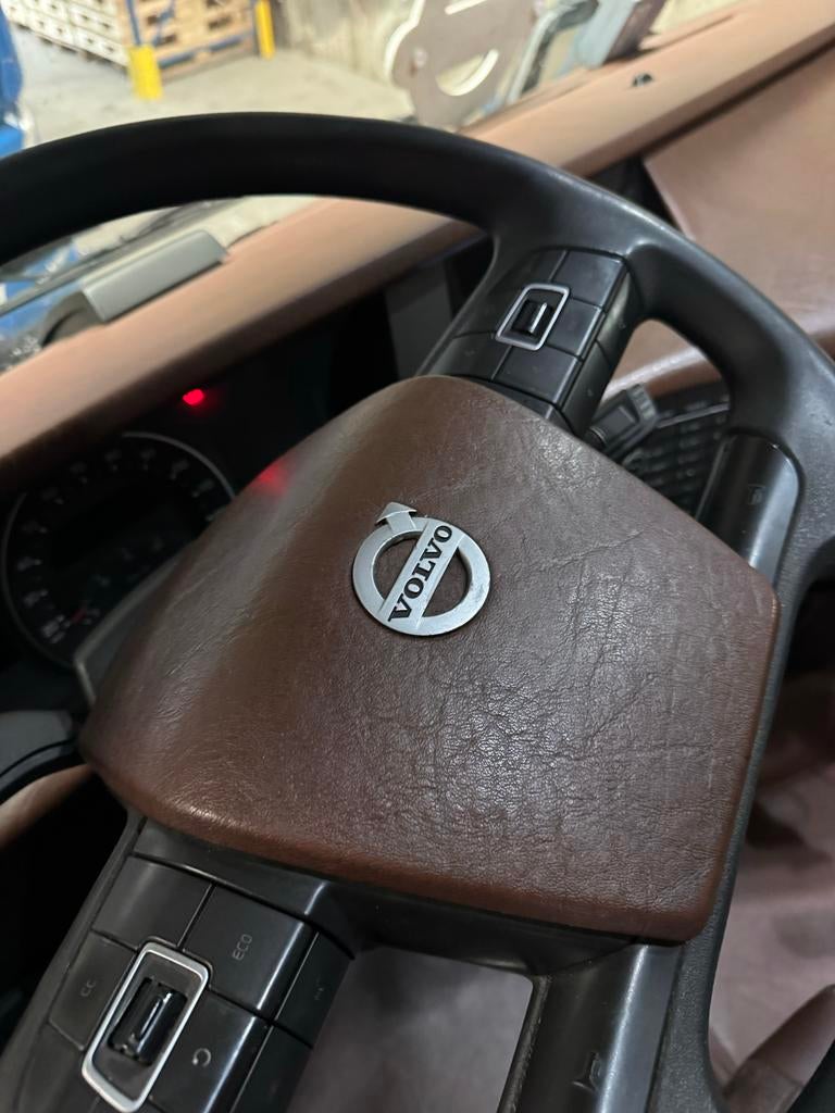 Compleet interieur Volvo FH4/FH5 - Bruin (Kleurcode 1204), Auto-onderdelen, Ophalen, Gebruikt, Volvo, Interieur en Bekleding