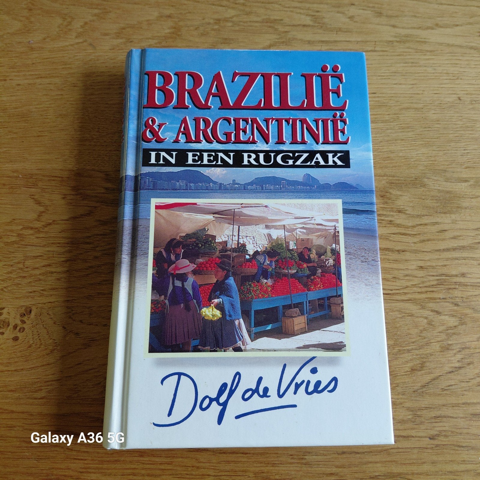 Brazilië & Argentinië in een Rugzak - Dolf de Vries, Boeken, Reisgidsen, Dolf de Vries, Ophalen of Verzenden, Zuid-Amerika, Reisgids of -boek