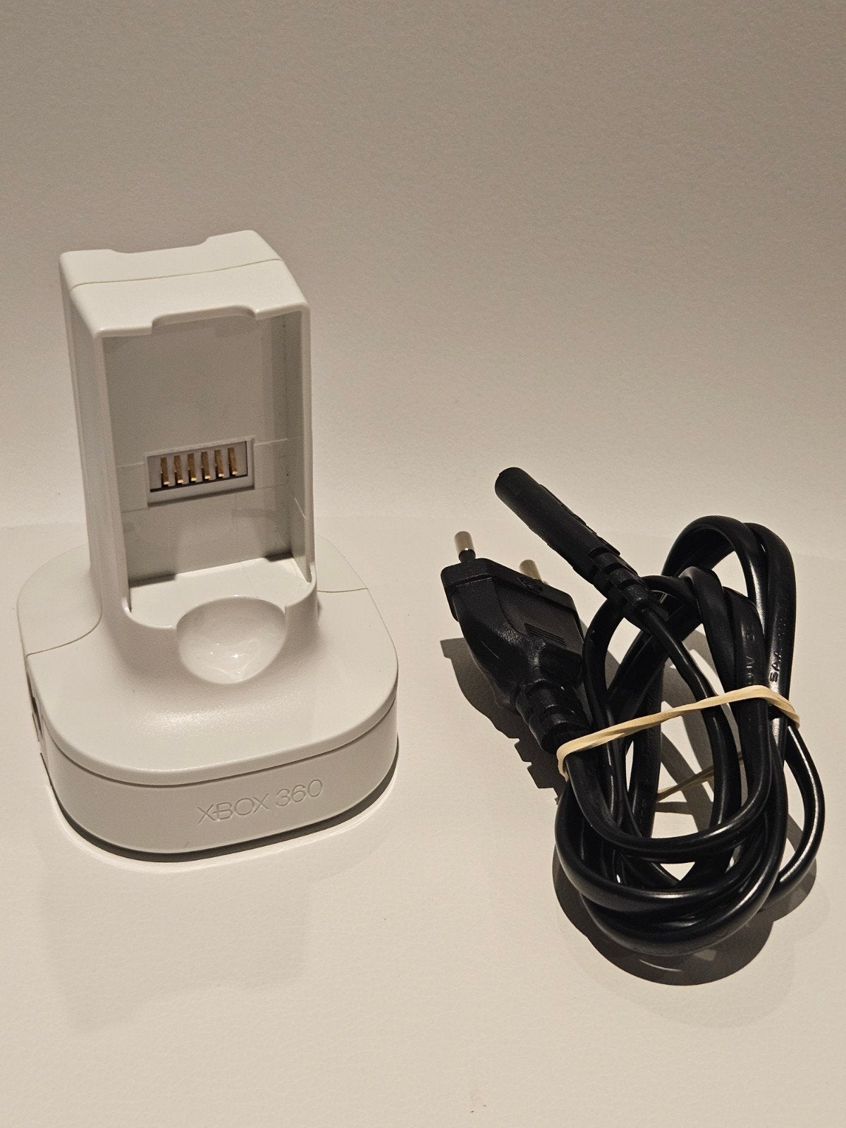 Xbox 360 oplader, Ophalen of Verzenden, Zo goed als nieuw